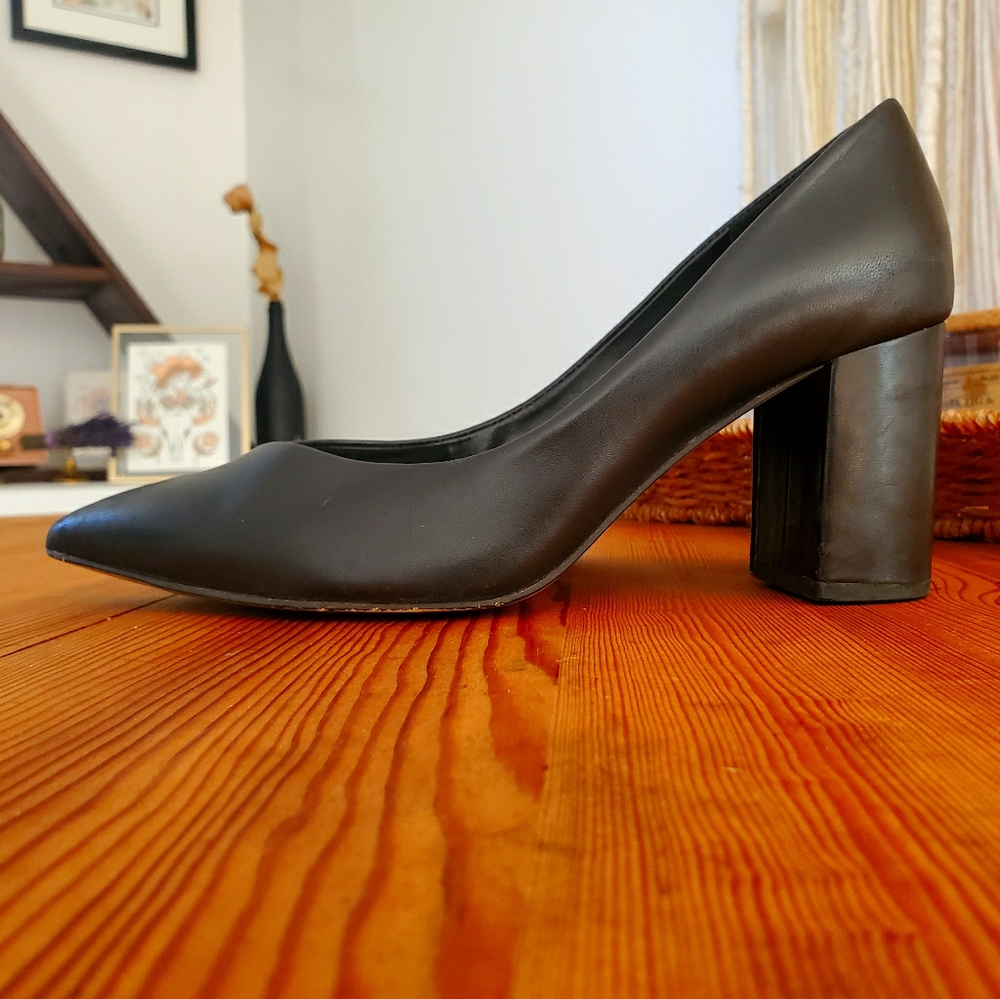1.State Black Pump with Thick Heel